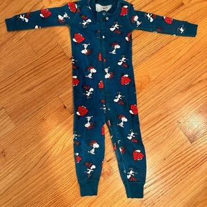 Hannah Anderson 2022 Peanuts Baby Zip Sleeper. Only worn a few time last winter.